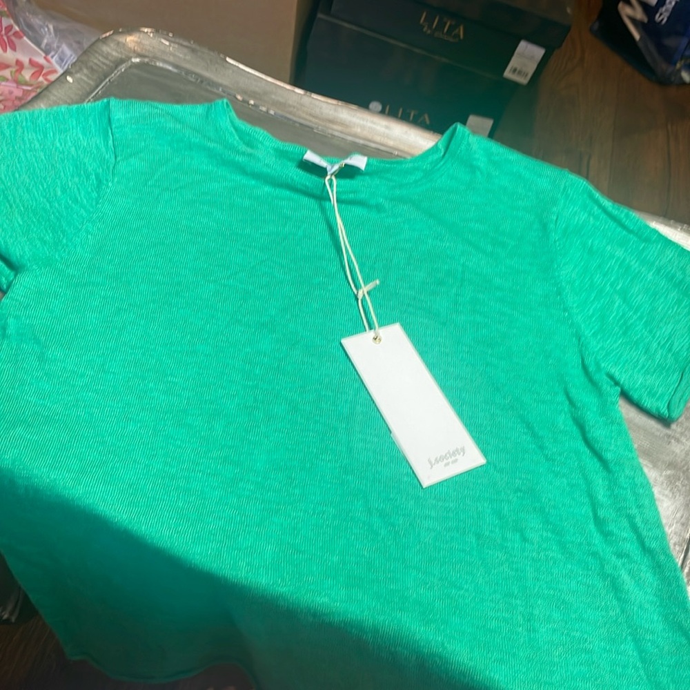💚J Society light weight green sweater tee size small pit to pit 15💚